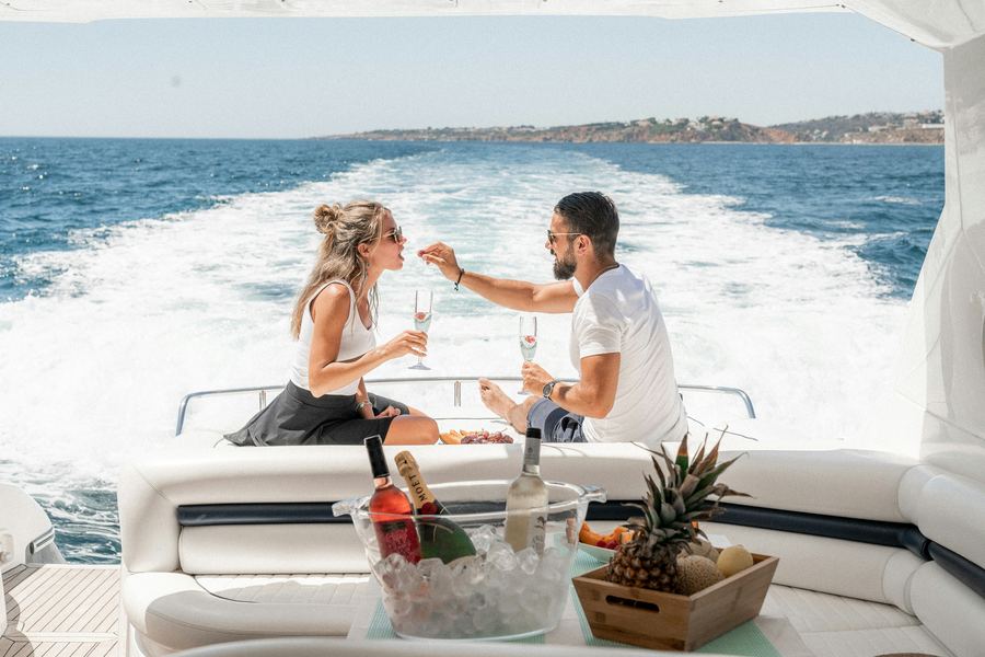 Food and drinks served on board